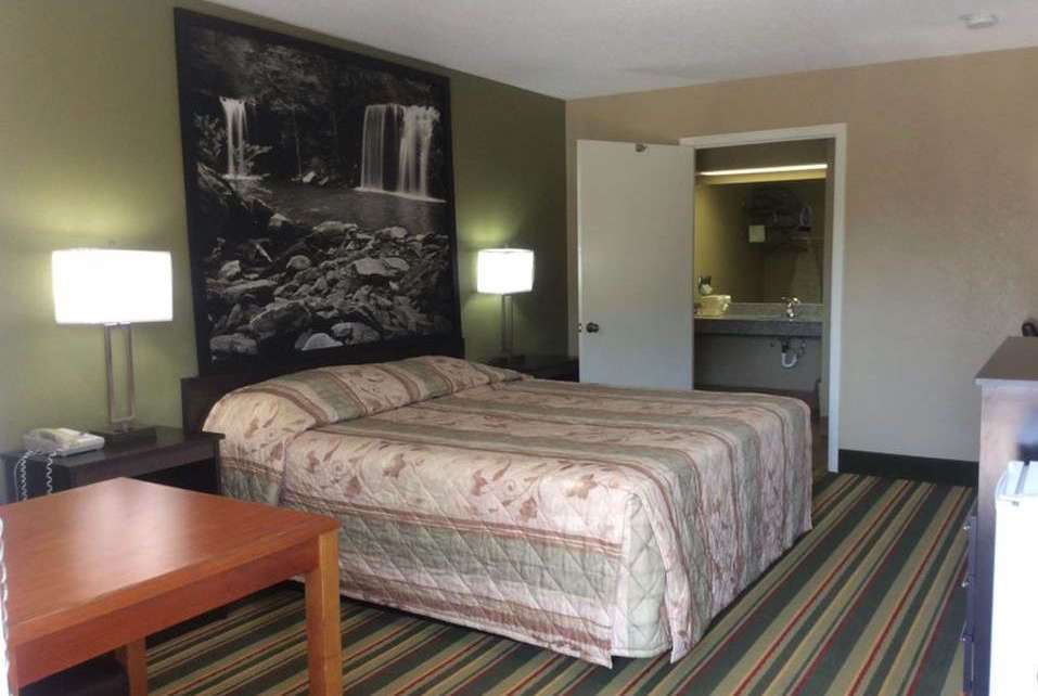 Super 8 By Wyndham Paragould Room photo